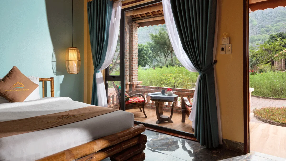 Deluxe Family Garden View 3