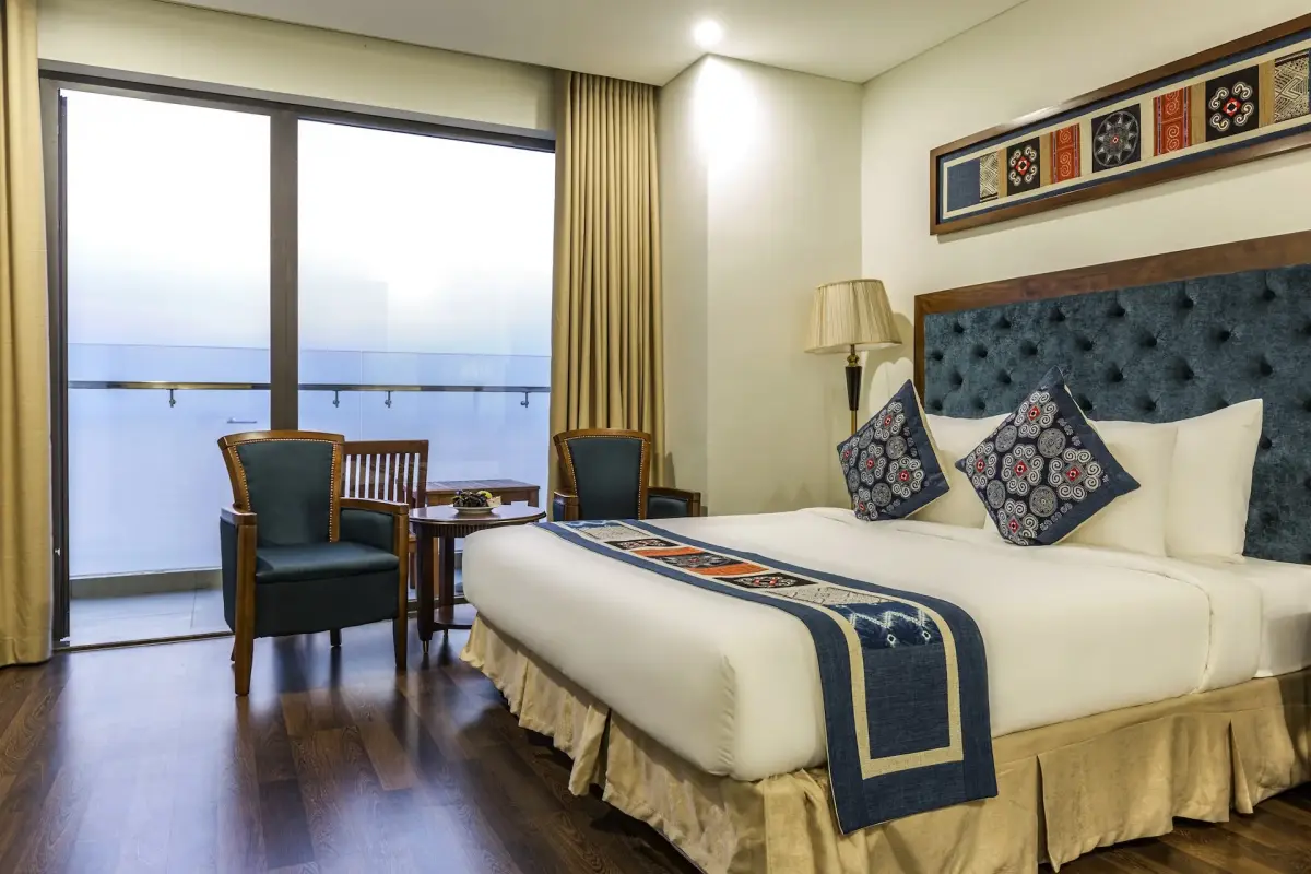 Balcony Premier Sea Front Room 3