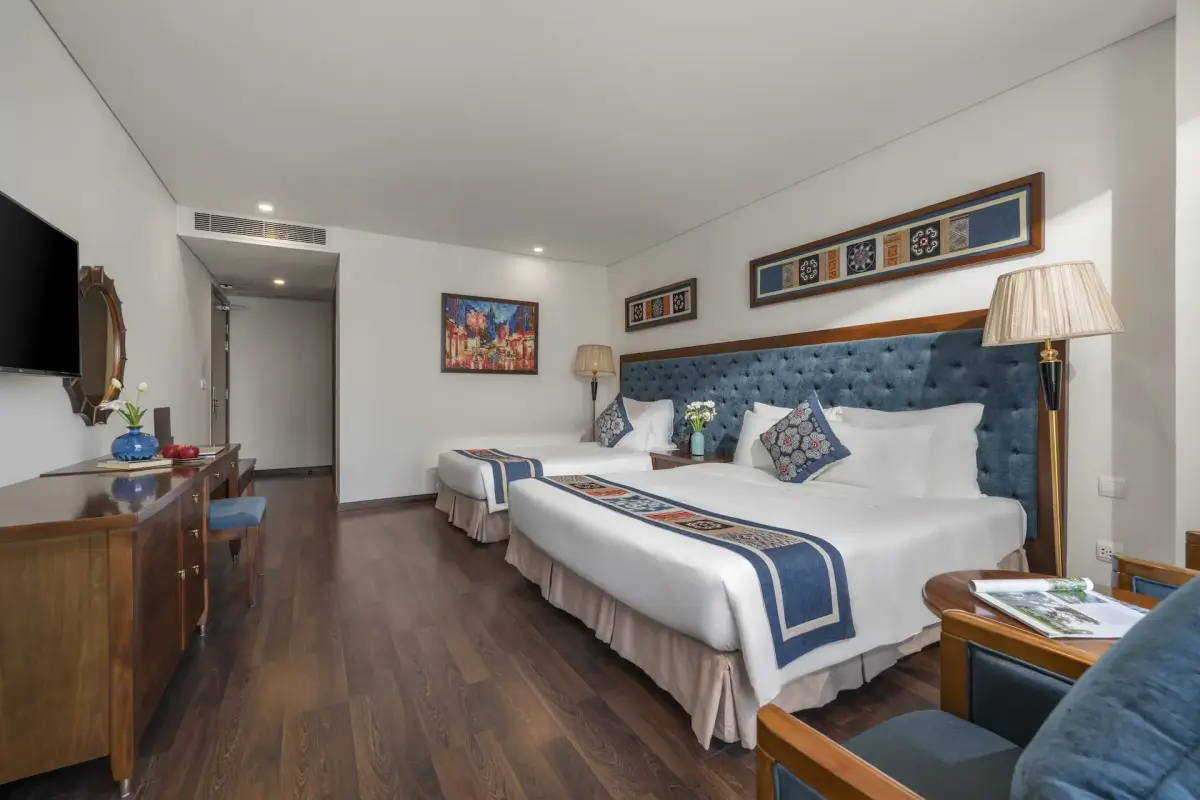 Balcony Triple Room Sea Front 3