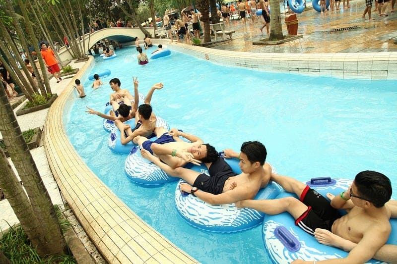 Vé tắm công viên