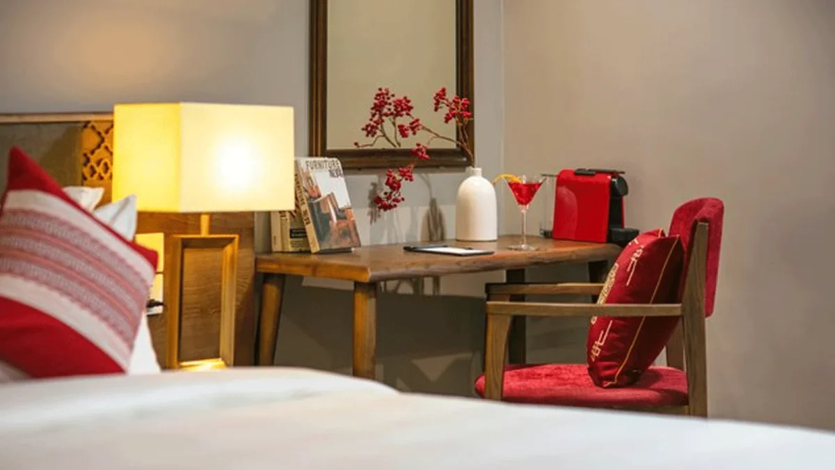 Phòng Deluxe City View Double 2