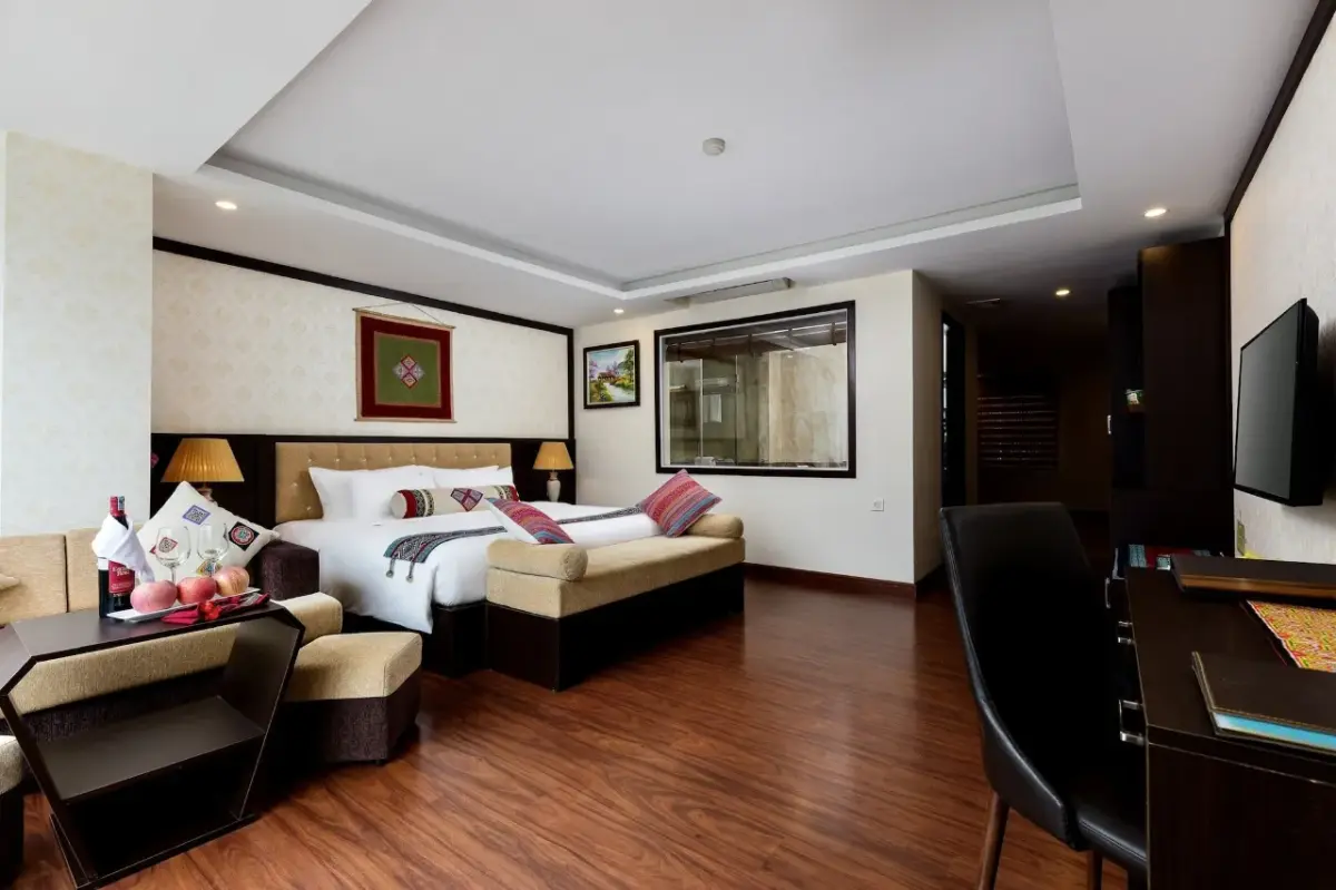 Diamond Suite with Stunning View