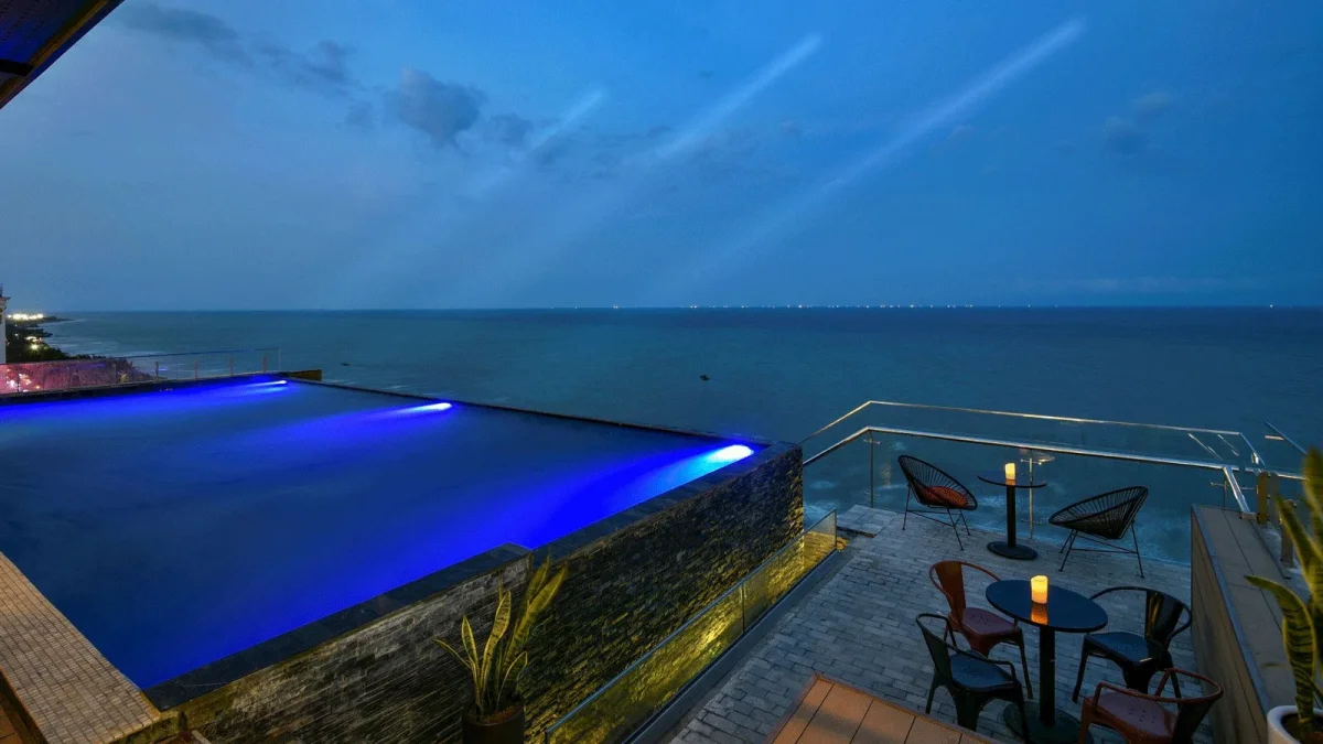 Khách sạn The Marron Sầm Sơn 3