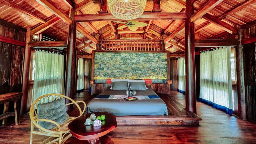 Villa hướng vườn hồng 1 ngủ 2