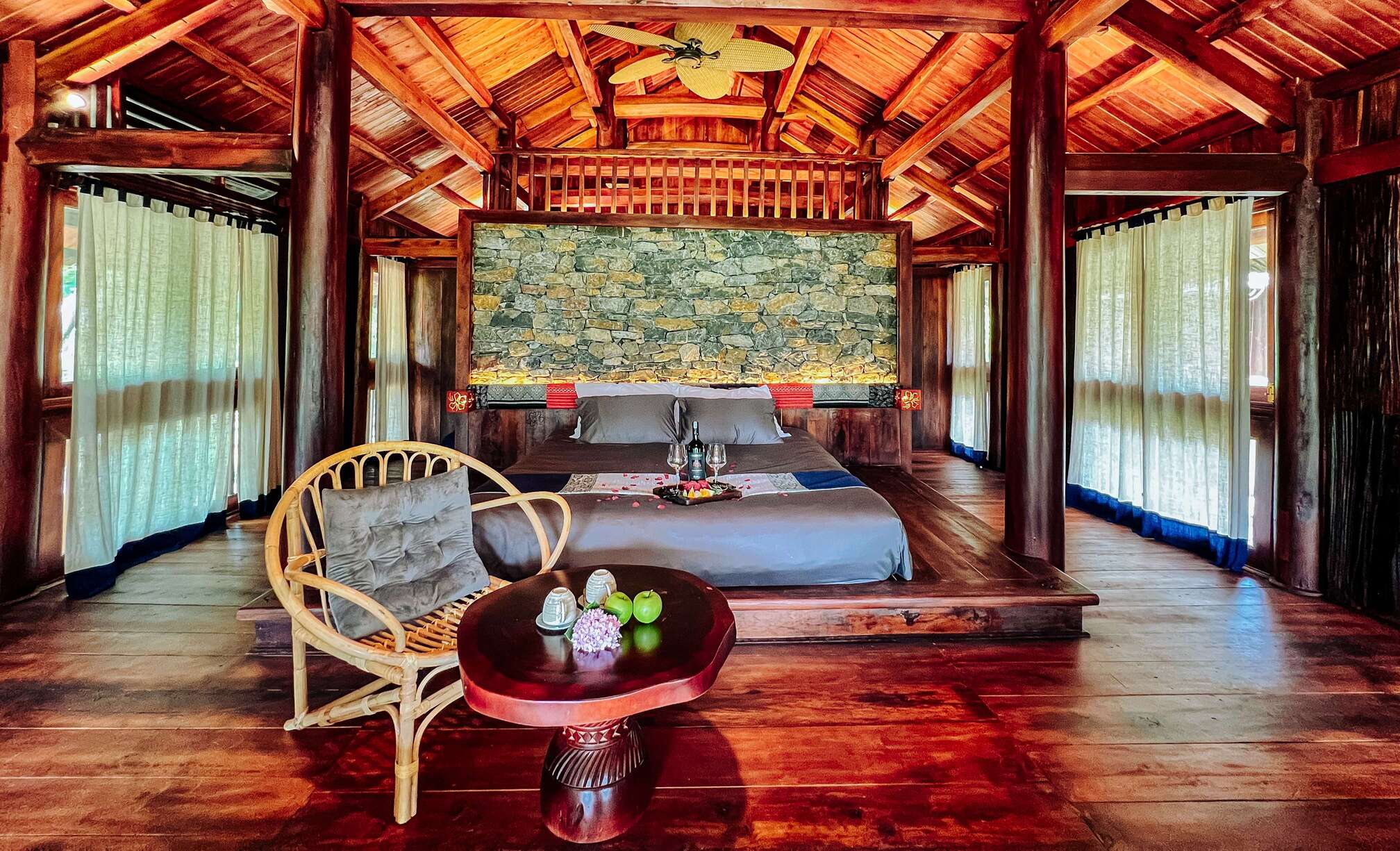 Hoa Lê Hướng Núi