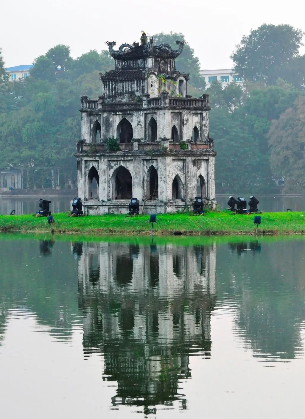 thap rua ho hoan kiem