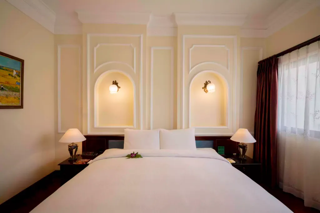 Century City Deluxe 3