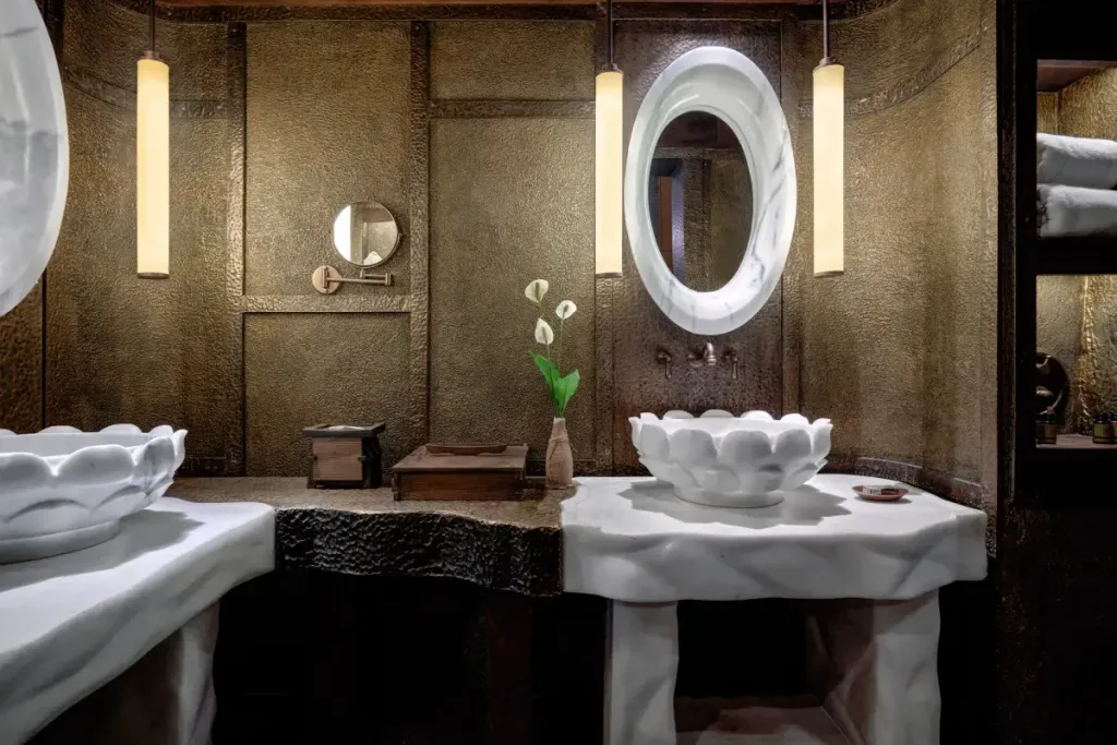 Deluxe Garden Pool View 3