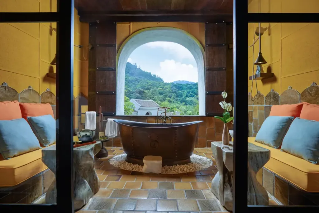 Junior Suite Forest View with Legacy Privileges 3