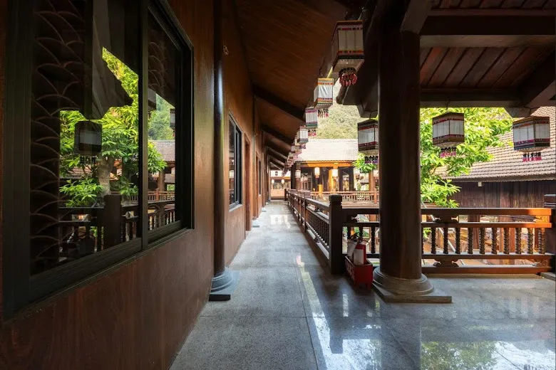 Thung Ui Resort Ninh Bình