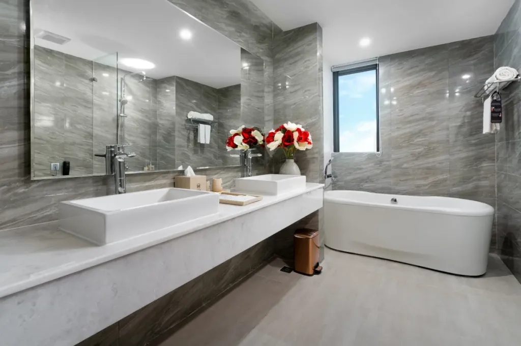 Junior Room - No View 3