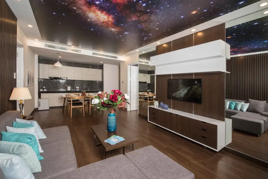 2 Bedroom Royal Penthouse Partial Sea View 3