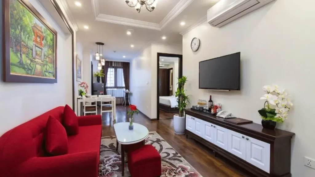 Grand Connecting Room With City View