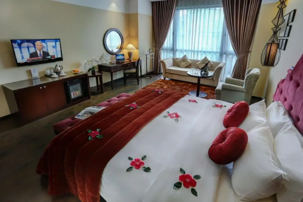 Royal Suite 3