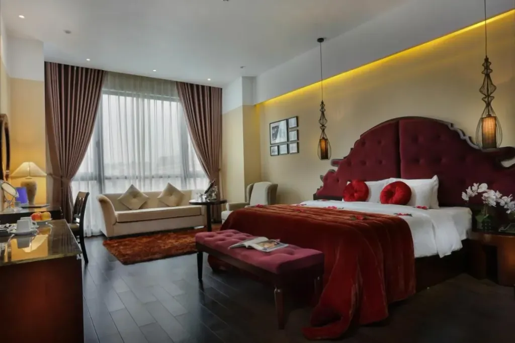Royal Suite 2