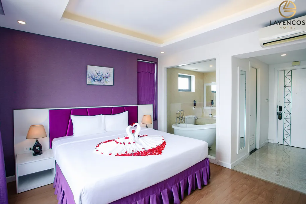 Deluxe Honey Room Over view 2