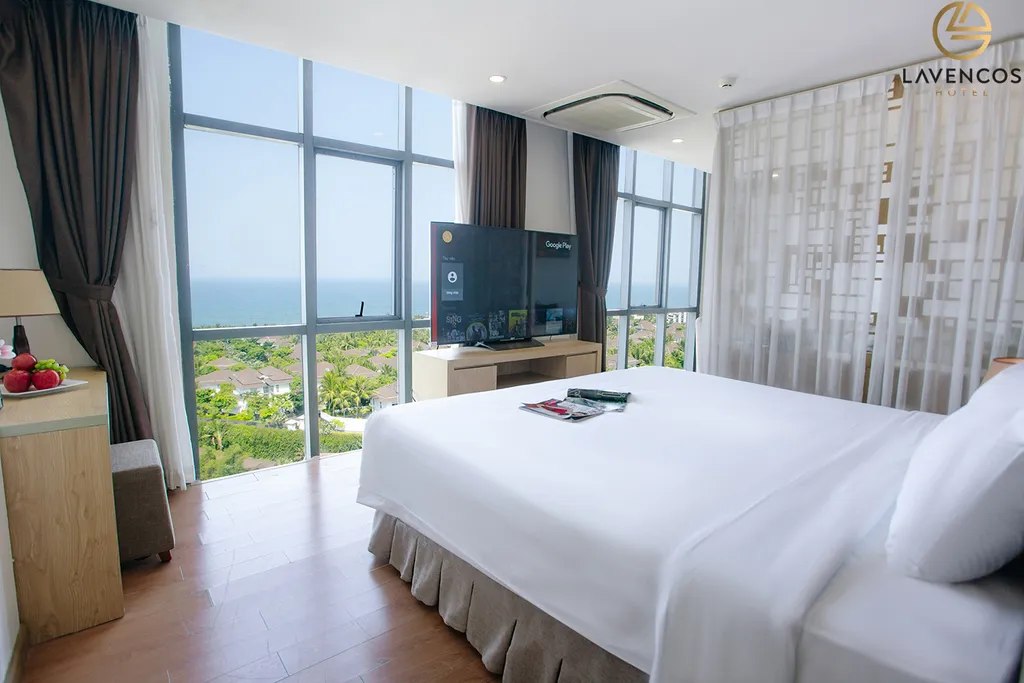 Premier Suite Over Sea View