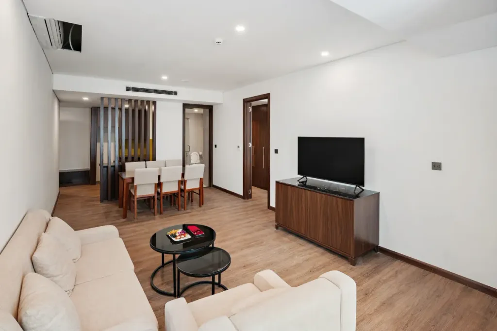 Resident Executive Suite 3
