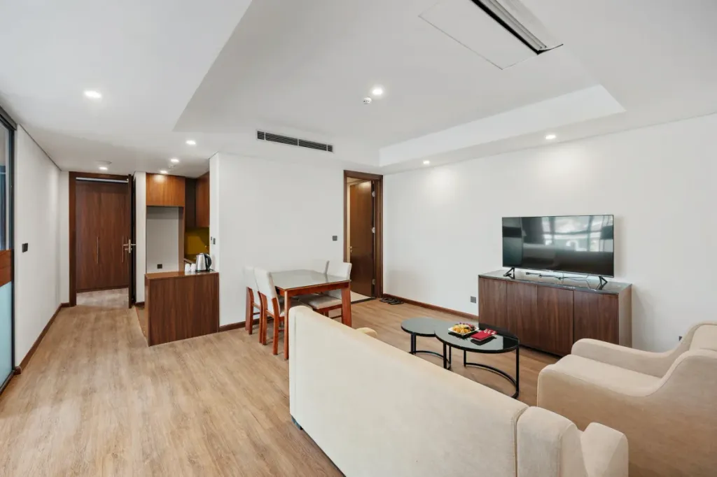 Resident Executive Suite 2