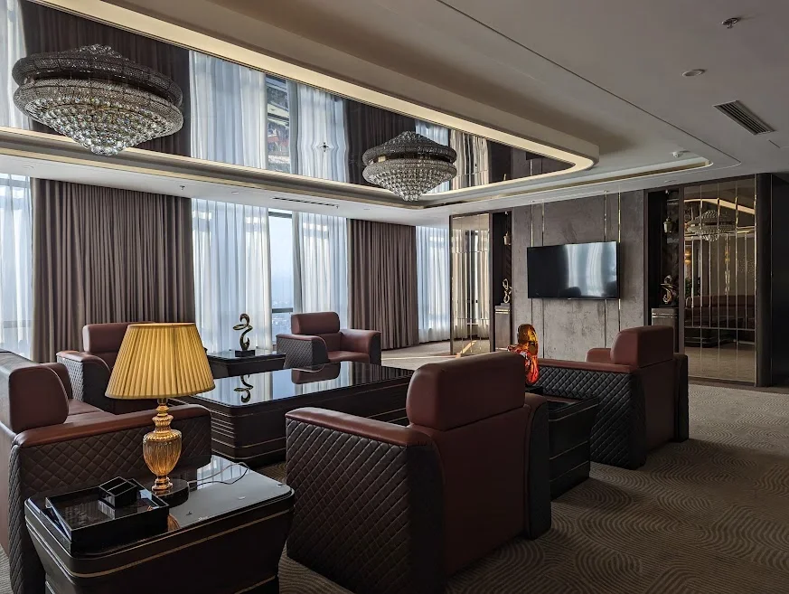 Presidential Suite 2