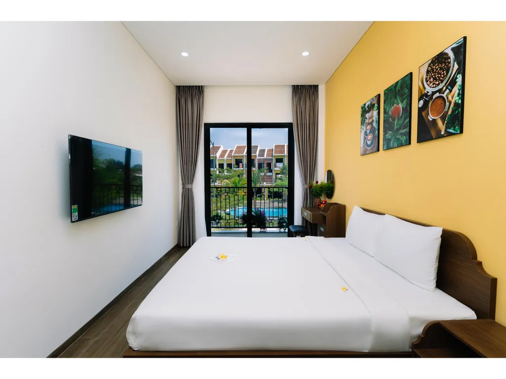 Deluxe Double with Balcony 2