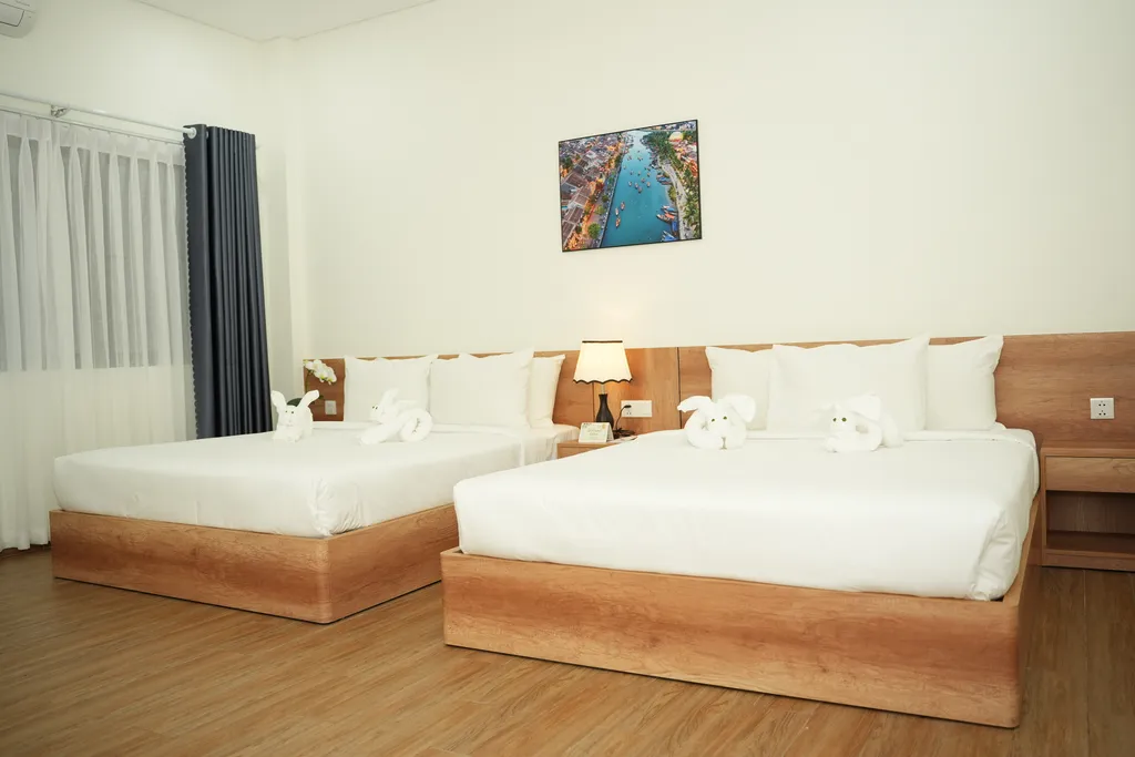 Family with Cityview 2