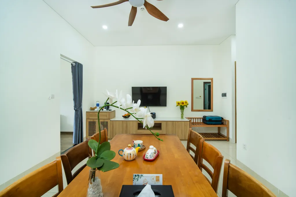 Triple with Riverview 3