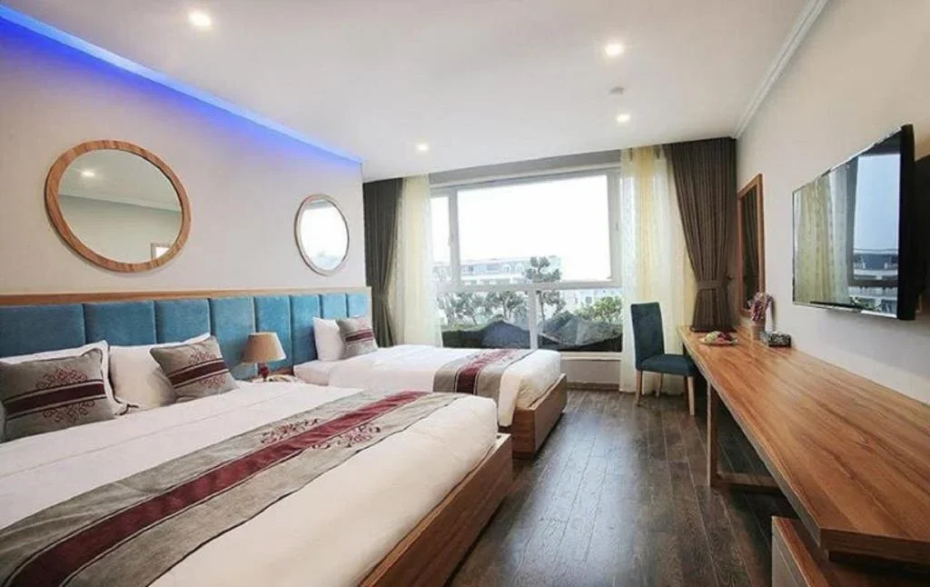 Deluxe Twin Room 2