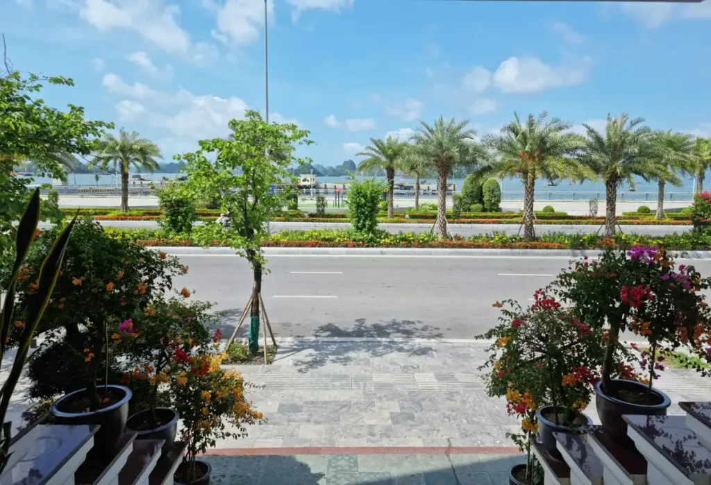 Khách sạn Silver Coast Hạ Long 3