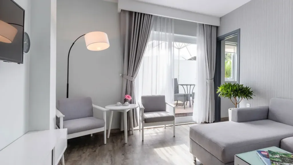 1 Bedroom Balcony Suite 2