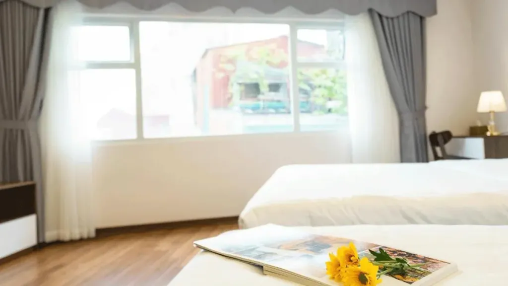 Family Room With View 3