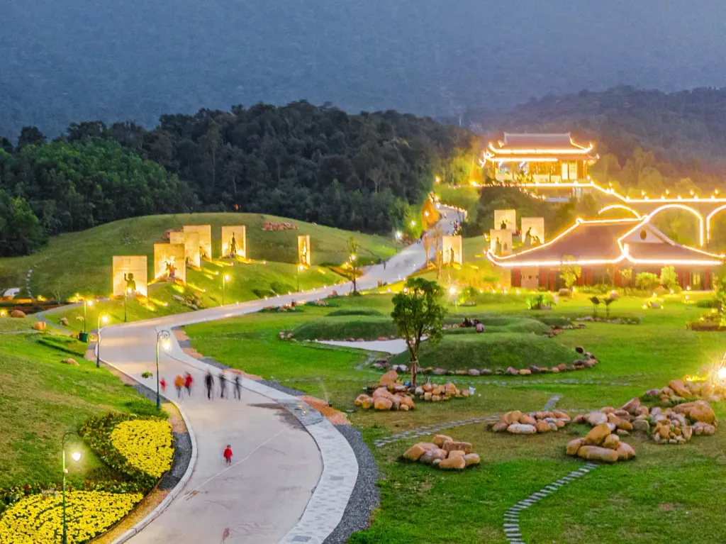 khu du lich tam linh sinh thai tay yen tu