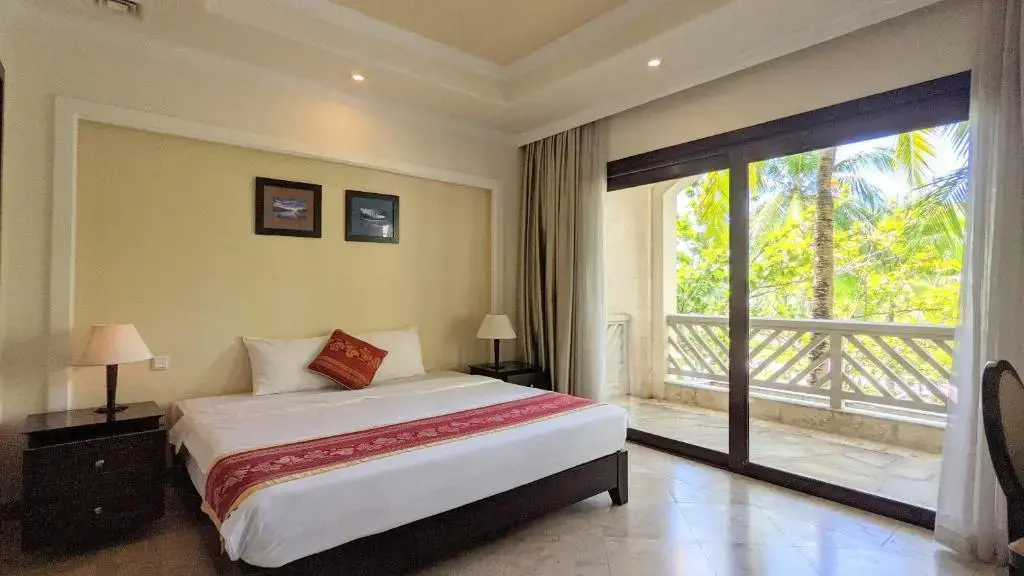 Condos 2 Bedrooms Double 2