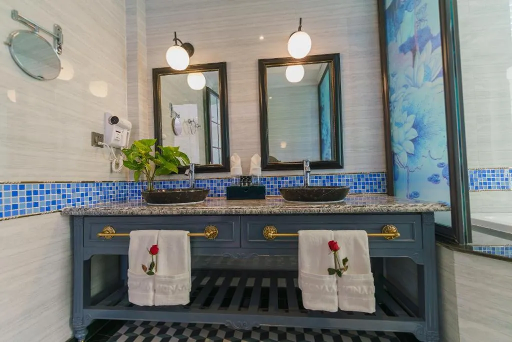 Phòng Deluxe Double - Biệt thự Bích Liên 2