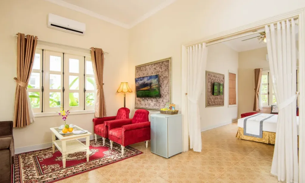 Phòng Deluxe Double - Biệt Thự Phố Tây