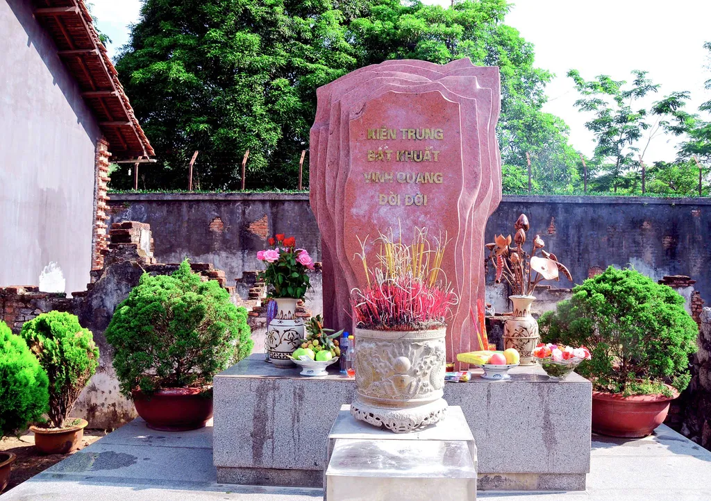 nha tu son la 1
