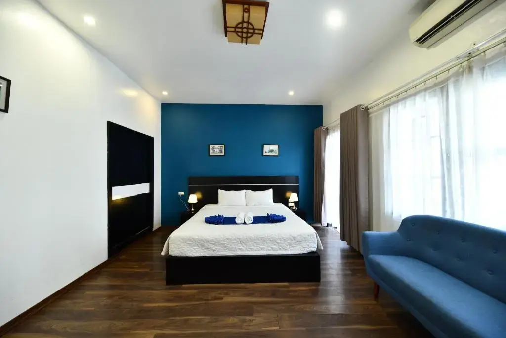 Deluxe Double/twin room with balcony 2