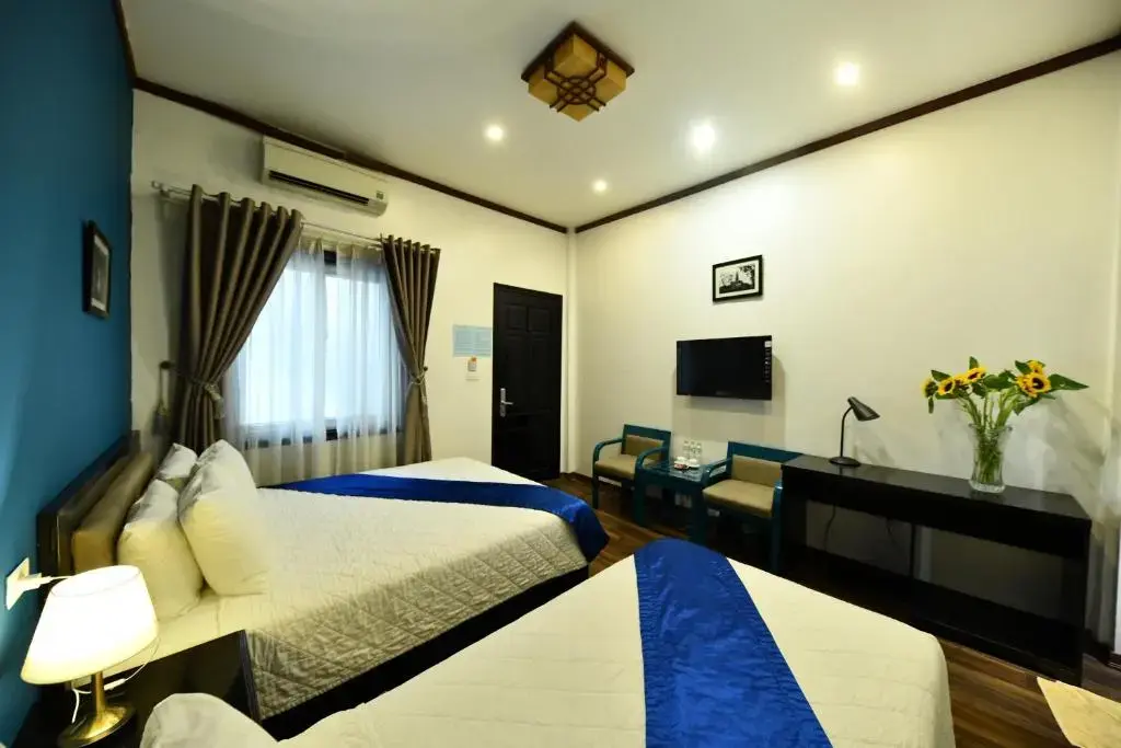 Superior Triple Room 2