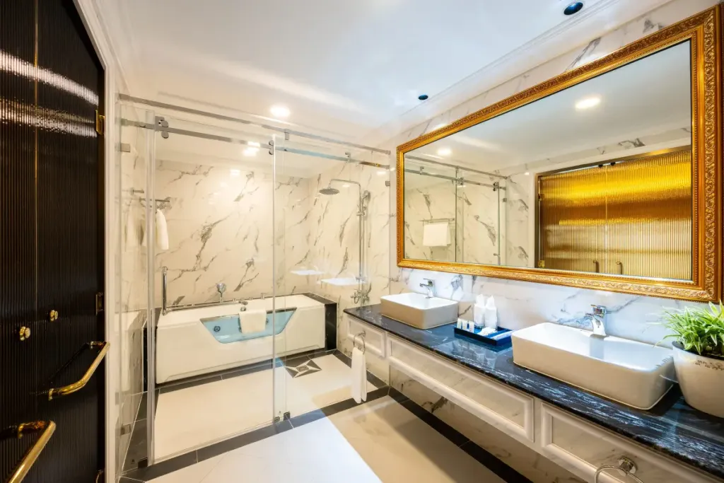 Grand LaChateau 3