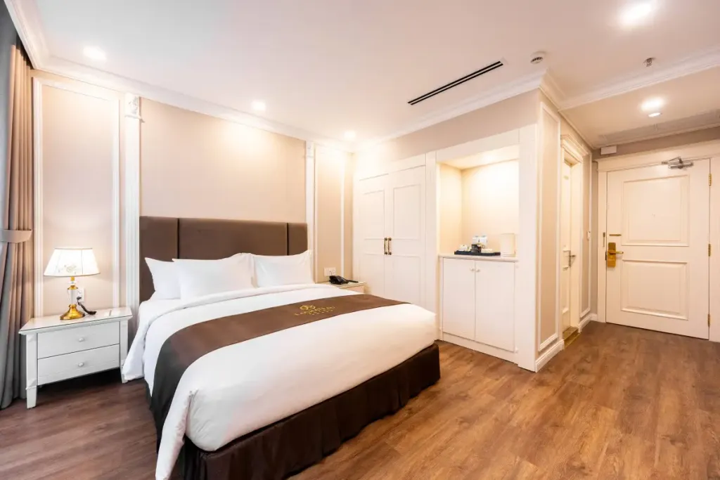 LaChateau Standard 2