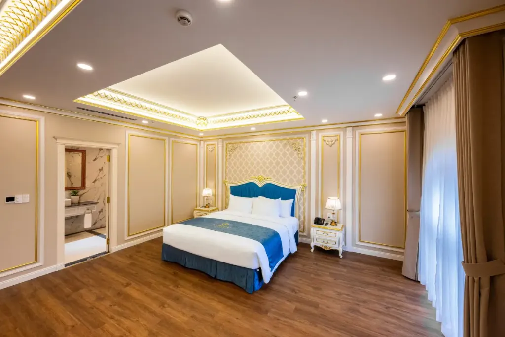 LaChateau Suite 2