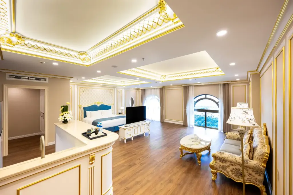 Grand LaChateau