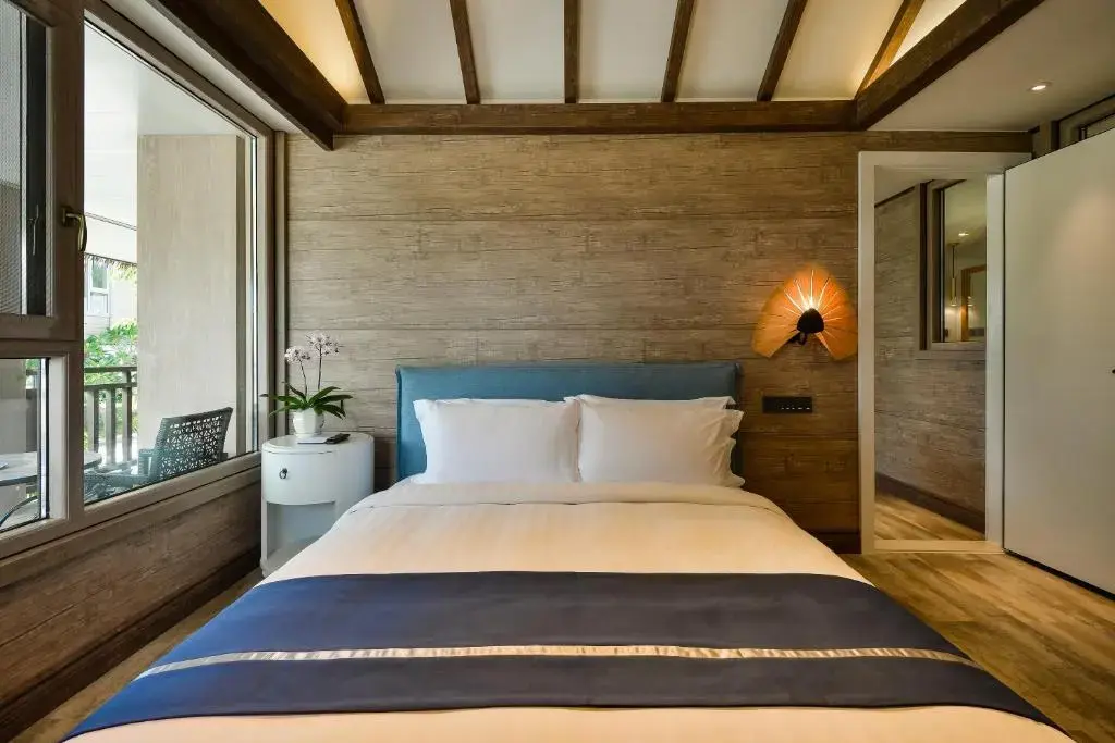 Bungalow Triple Hillside 3