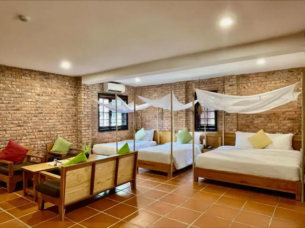 Vietnamese Style Family Bungalow